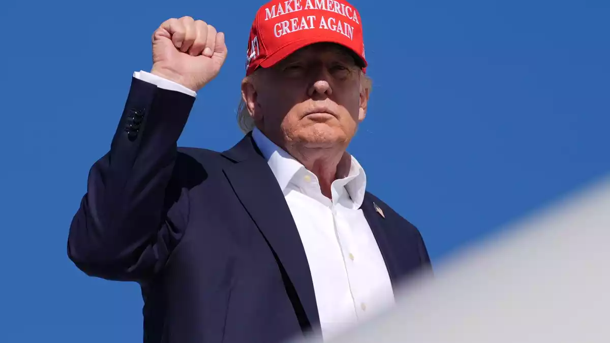 Immer wieder sorgt Trump mit ähnlichen Provokationen für Aufruhr. - Bild: Julia Demaree Nikhinson/AP/dpa