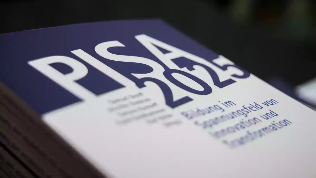 Die Ergebnisse der neuen Pisa-Studie liegen seit Dienstag offiziell vor - und lösen eine erneute Debatte aus. - Bild: Christoph Soeder/dpa