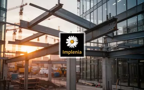 Moderne Baustelle eines Architekturprojekts bei Sonnenaufgang, symbolisiert Stadterneuerung und Infrastrukturentwicklung - Foto: über boerse-global.de
