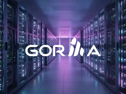 Ein modernes Rechenzentrum mit leuchtenden Server-Racks, das die Infrastruktur für Hochleistungsrechnen symbolisiert. - Foto: über boerse-global.de