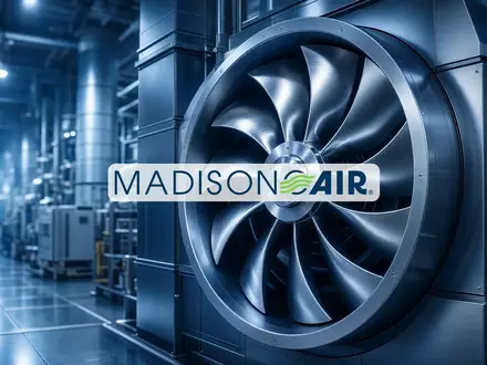 Moderne industrielle Belüftungstechnik in einer hochtechnologischen Fertigungsumgebung. - Foto: über boerse-global.de