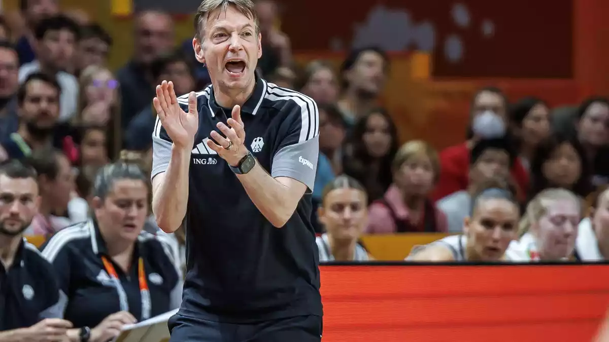 Bundestrainer Olaf Lange war sehr zufrieden mit der Leistung des deutschen Teams. - Bild: Andreas Gora/dpa