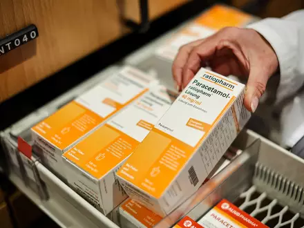 Paracetamol gilt bislang als Schmerzmittel der Wahl während der Schwangerschaft. - Foto: Jan Woitas/dpa