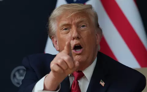 US-Präsident Donald Trump gratuliert der AfD zu ihrem Wahlsieg in Sachsen-Anhalt. (Archivfoto) - Foto: Julia Demaree Nikhinson/AP/dpa