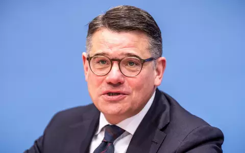 «Ich warne alle zu glauben, dass es eine schnelle Lösung gibt», sagt Hessens Ministerpräsident Boris Rhein (CDU). (Archivbild) - Foto: Michael Kappeler/dpa