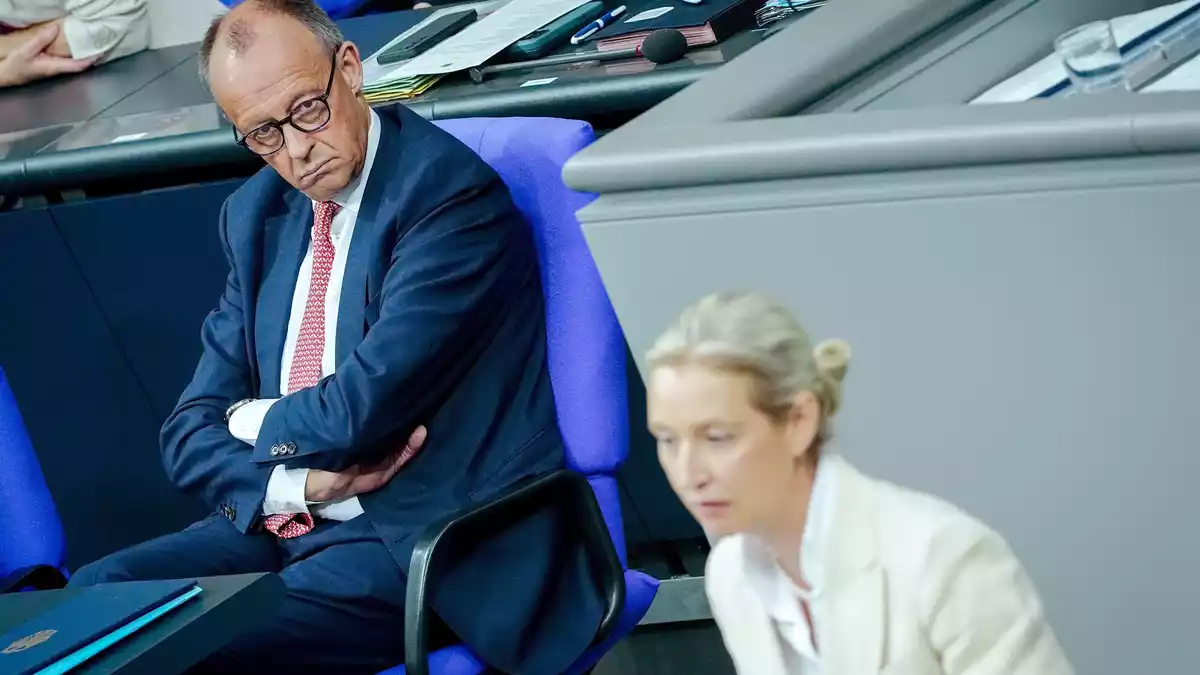 Merz' Rededuell mit Weidel dürfte ganz im Zeichen der AfD in Sachsen-Anhalt stehen. (Archivbild) - Bild: Kay Nietfeld/dpa