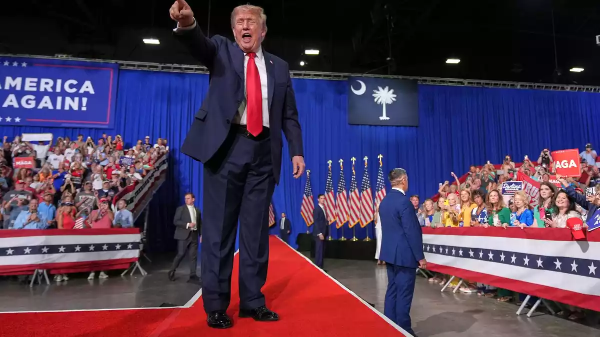 Trump sieht sich als wichtigen Faktor im Wahlkampf. (Archivbild) - Bild: Jacquelyn Martin/AP/dpa