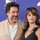 Bardem und Cruz präsentieren in Venedig ihren neuen Film «Bunker».  - Bild: Scott A Garfitt/Invision/AP/dpa