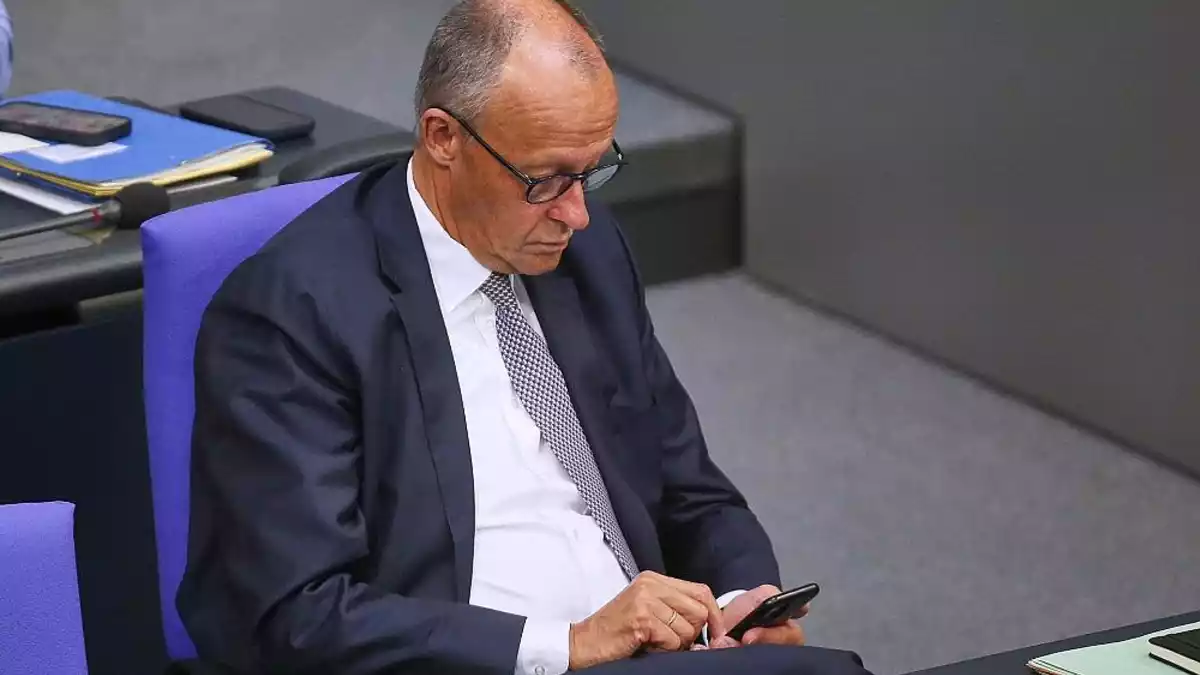 Merz sagt Telefonat mit Trump ab