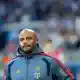 Brust raus: Die Bayern und Trainer Vincent Kompany haben ein klares Ziel vor Augen. (Archivbild)  - Bild: Fabian Strauch/dpa