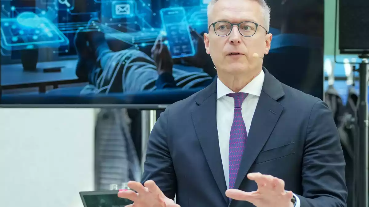 Für Digitalminister Karsten Wildberger ist die sogenannte Eudi-Wallet eines der zentralen Projekte. (Archivbild) - Bild: Soeren Stache/dpa