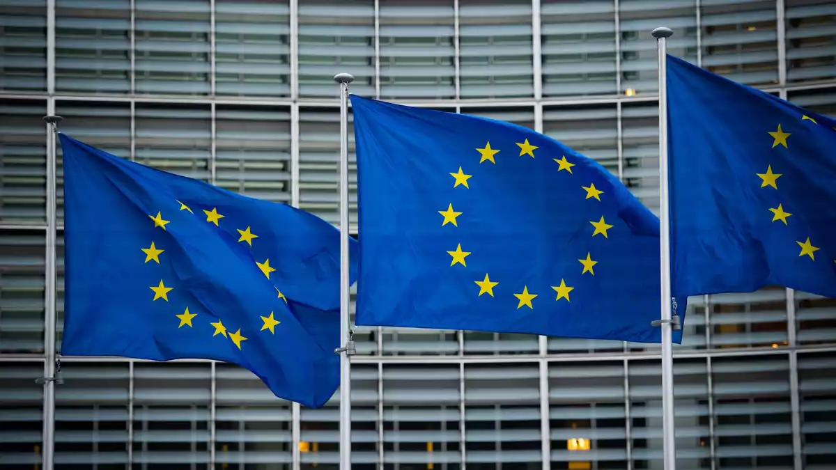 Die EU ist mit Kanada 2017 über das Handelsabkommen CETA verbunden (Archivbild) - Bild: Arne Immanuel Bänsch/dpa