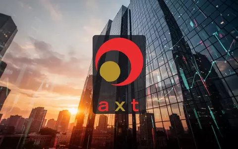 Abstrakte Darstellung einer modernen Skyline bei Sonnenaufgang als Symbol für Marktwachstum und Börsennotierung. - Foto: über boerse-global.de