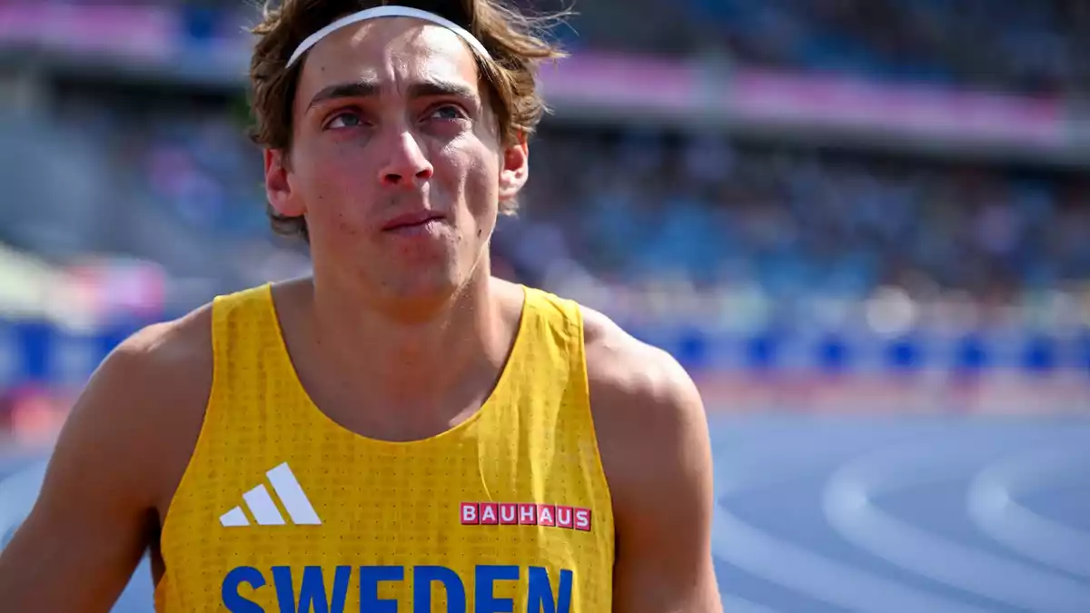 War zuletzt angeschlagen: Stabhochsprung-Star Armand Duplantis. (Archivbild) - Bild: Sven Hoppe/dpa
