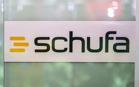 Die Wirtschaftsauskunftei Schufa sammelt reichlich Daten, ihre Bonitätsbewertungen haben großes Gewicht. (Archivbild) - Foto: Andreas Arnold/dpa