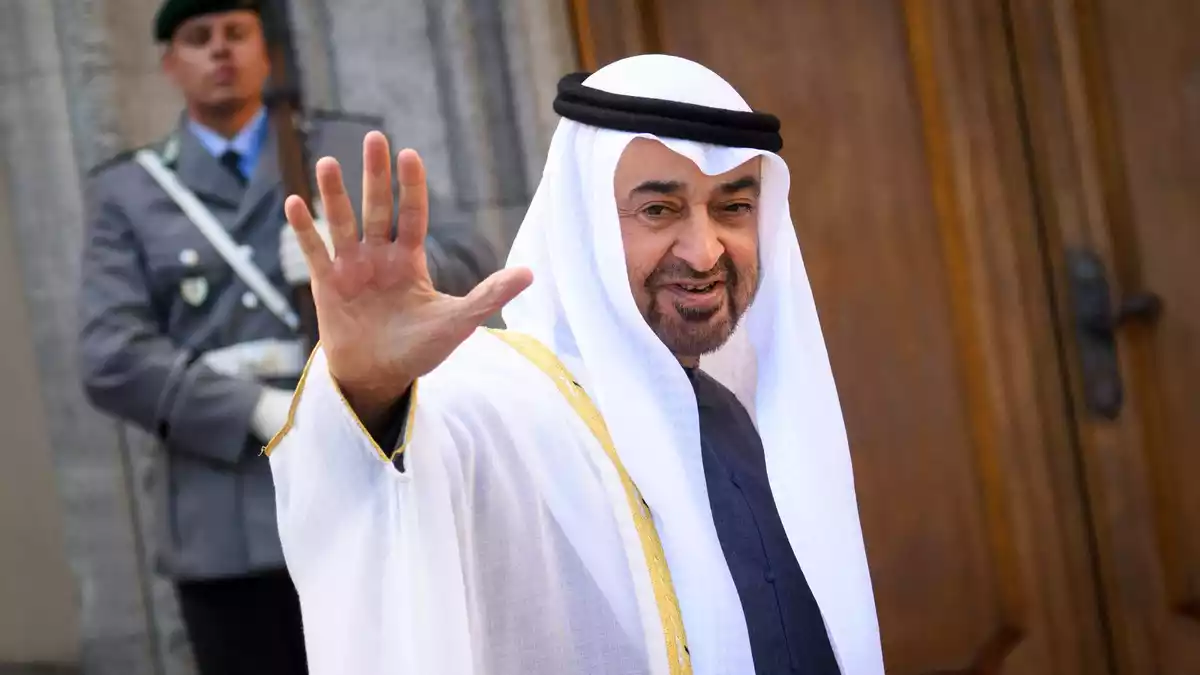 Erstmal absolviert ein Präsident der Vereinigten Arabischen Emirate einen Staatsbesuch in Deutschland - Bild: Bernd von Jutrczenka/dpa