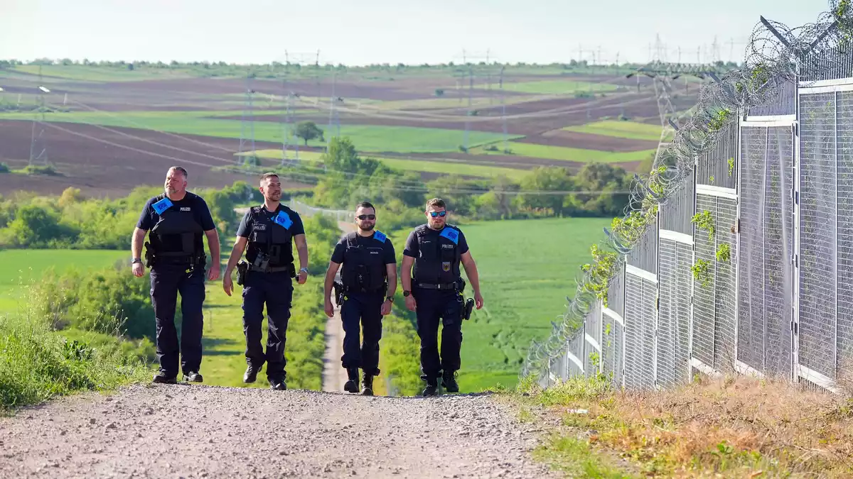 Irreguläre Grenzübertritte in die EU gehen zurück. (Archivbild) - Bild: Soeren Stache/dpa
