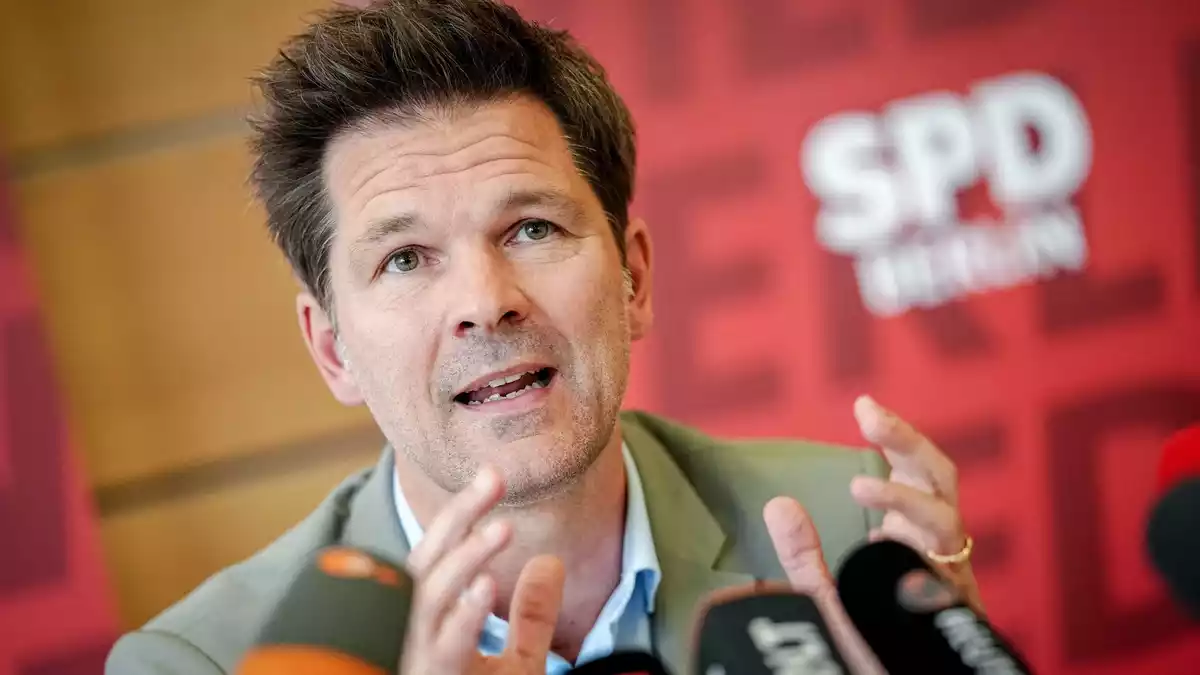 Steffen Krach weist Korruptionsvorwürfe zurück. - Bild: Kay Nietfeld/dpa