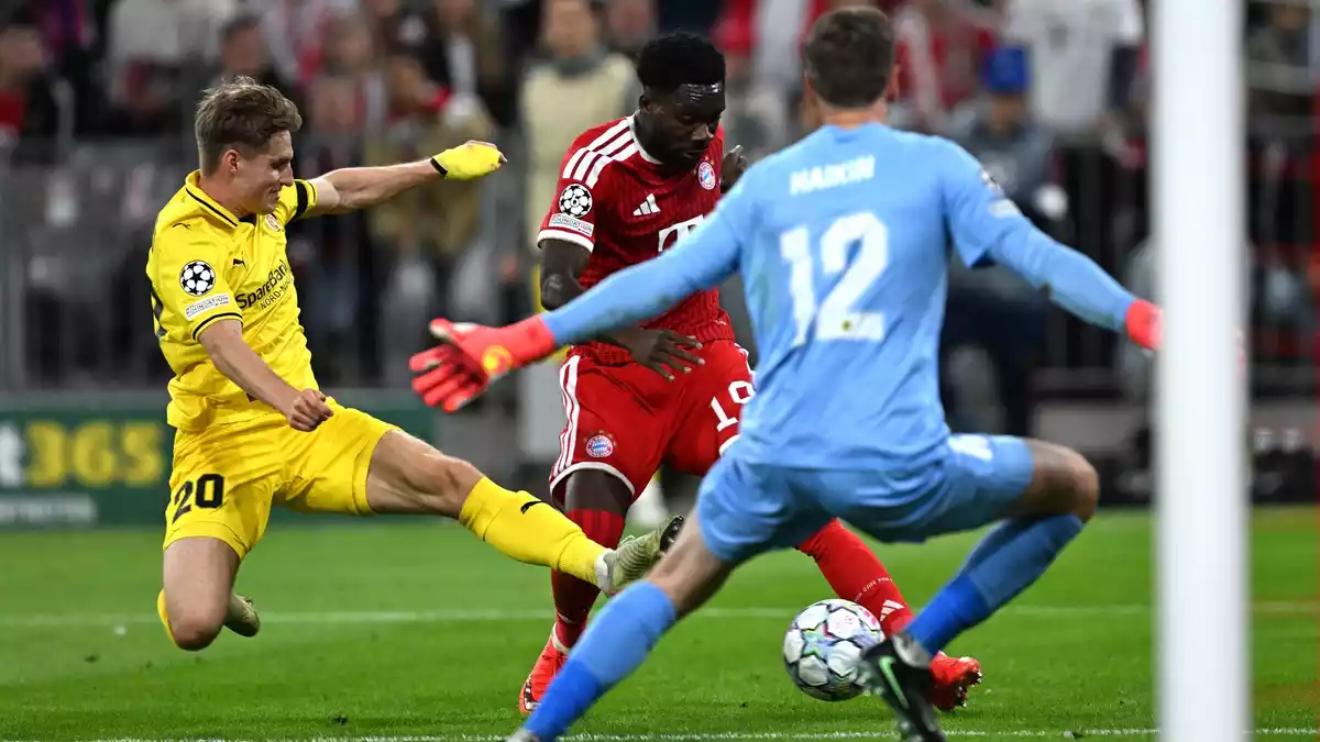 Bodös bester Mann, Torwart Nikita Haikin (Nr. 12), musste zur Pause verletzt raus.  - Bild: Sven Hoppe/dpa