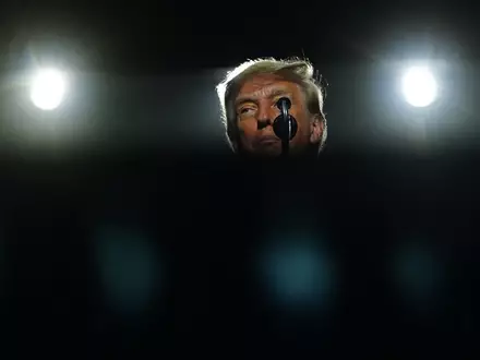 Trump machte unmissverständlich klar: Bei den Midterms soll es auch um ihn gehen.  - Foto: Julia Demaree Nikhinson/AP/dpa
