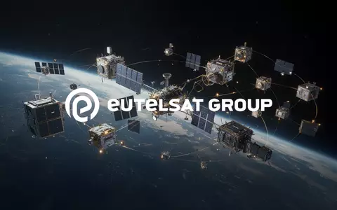 Ein Satellit im Orbit vor dem Hintergrund der Erde, Symbol für Raumfahrt und Satellitentechnologie. - Foto: über boerse-global.de