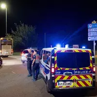 Nach dem Zugunglück wurden nach vorläufigen Angaben mehr als 40 Menschen verletzt, darunter eine Frau schwer.  - Foto: Guillaume Saligot/AFP/dpa