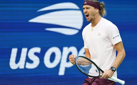 Alexander Zverev bejubelt den Finaleinzug.  - Foto: Kirsty Wigglesworth/AP/dpa