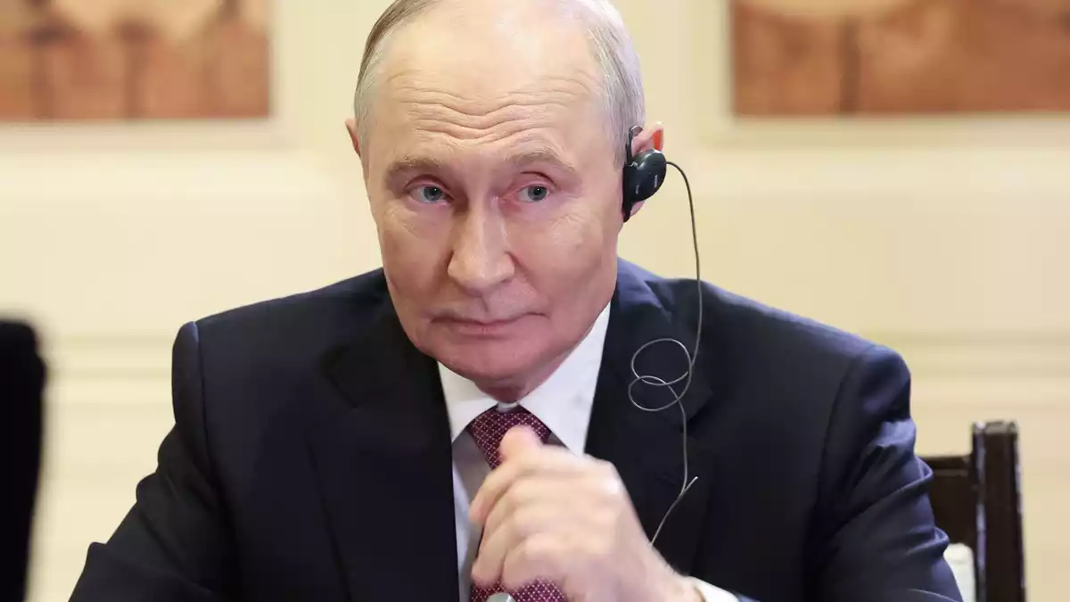 Kremlchef Putin führt den AfD-Erfolg auf politische Fehler des Westens zurück. (Archivbild) - Bild: Alexander Kazakov/Pool Sputnik Kremlin/AP/dpa