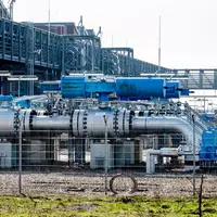 Blick auf einen Gasspeicher: Deutschlands Gasspeicher sind deutlich leerer als in den Vorjahren. - Foto: Hauke-Christian Dittrich/dpa