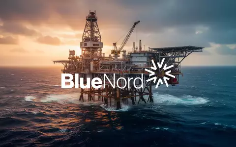 Offshore-Energieplattform in der Nordsee bei Sonnenuntergang als Symbol für Energieerzeugung und Fusion. - Foto: über boerse-global.de