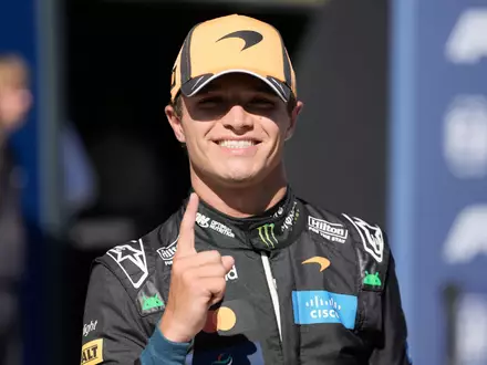 Lando Norris ist wieder auf Pole - und das beim ersten Grand Prix auf dem neuen «Madring».  - Foto: Bernat Armangue/AP/dpa
