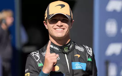 Lando Norris ist wieder auf Pole - und das beim ersten Grand Prix auf dem neuen «Madring».  - Foto: Bernat Armangue/AP/dpa