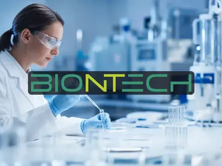 Abstrakte Darstellung moderner biopharmazeutischer Forschung und medizinischer Innovation in einem Labor. - Foto: über boerse-global.de