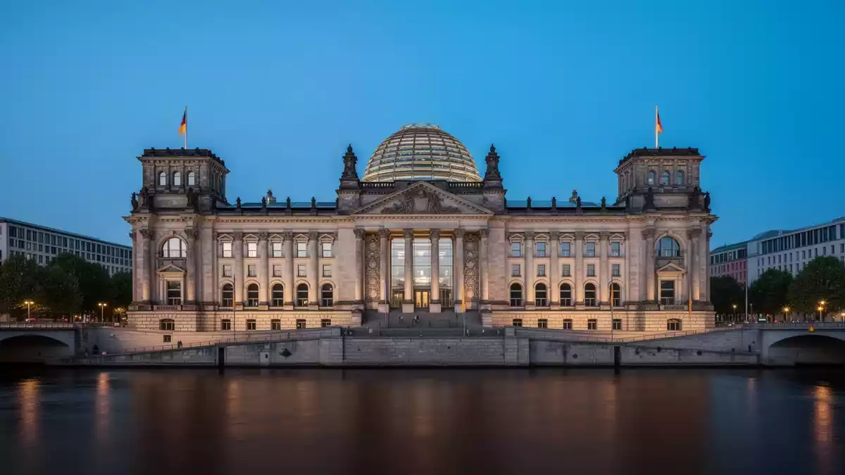 CDU fordert Bas-Rücktritt und kritisiert Haushaltspläne