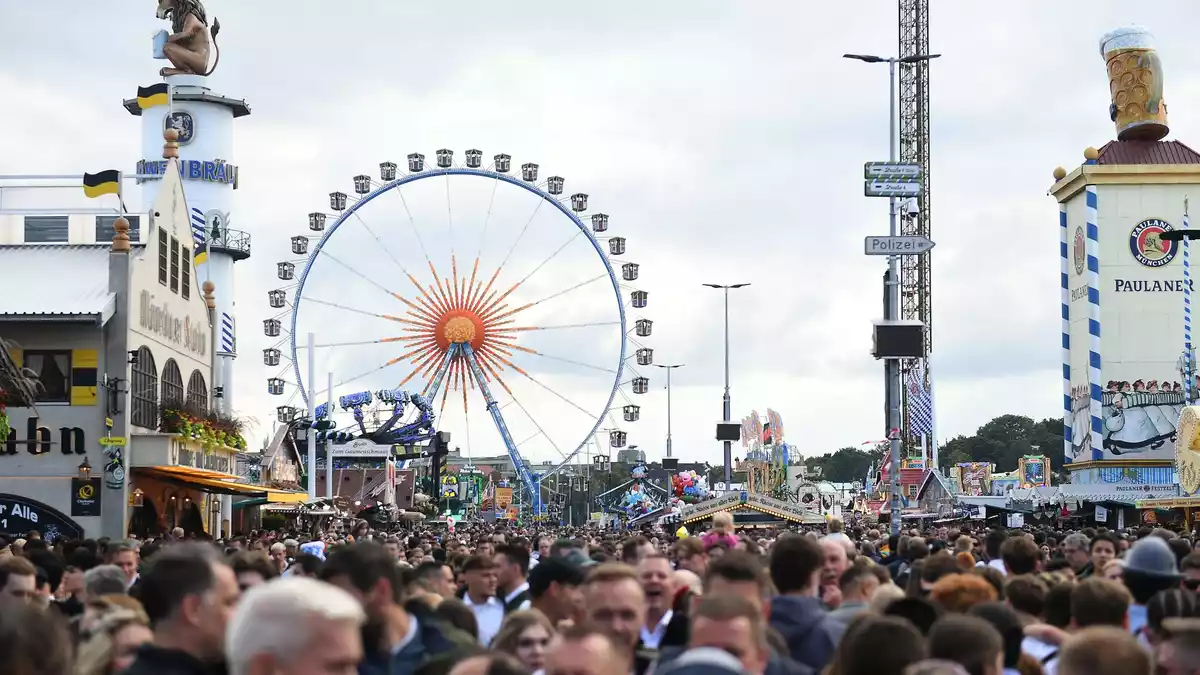 Am Samstag beginnt das Münchner Oktoberfest. (Archivbild) - Bild: Felix Hörhager/dpa