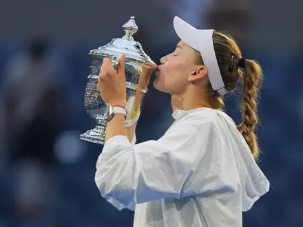 Jelena Rybakina ist neue US-Open-Siegerin.  - Foto: Kirsty Wigglesworth/AP/dpa