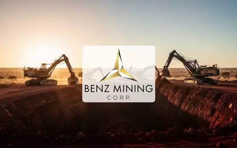 Moderne Bergbauanlage in einer weiten, sonnendurchfluteten Landschaft bei Sonnenuntergang. - Foto: über boerse-global.de
