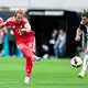 Harry Kane erzielte das 2:1 für den FC Bayern München. - Bild: Uwe Anspach/dpa