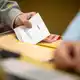 Rund acht Millionen Menschen in Schweden waren zur Wahl aufgerufen. - Bild: Johan Nilsson/TT News Agency via AP/dpa