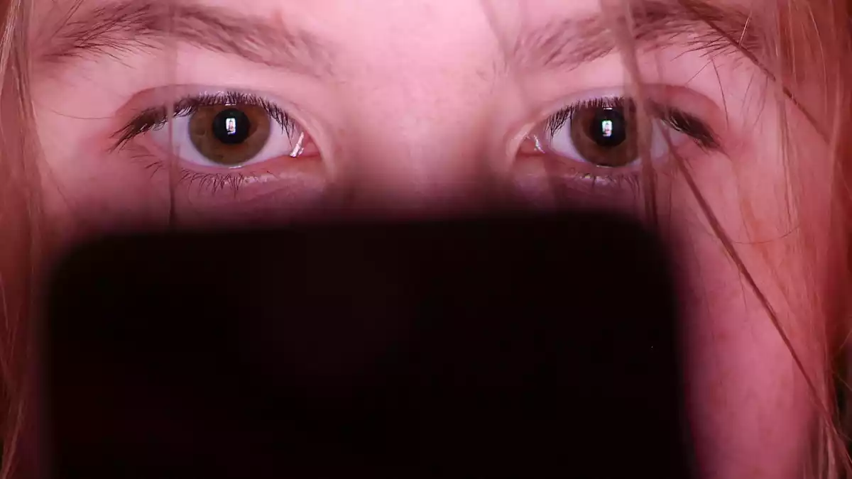 Immer wieder gibt es Sorgen über die Folgen von zu hoher Nutzung von TikTok. (Symbolbild)  - Bild: Jan Woitas/dpa