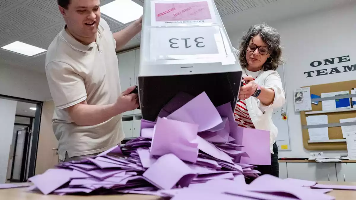 Rund 6,3 Millionen Niedersachsen waren zu den Kommunalwahlen aufgerufen. - Bild: Hauke-Christian Dittrich/dpa