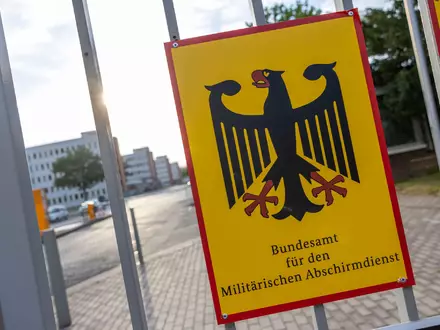 Zum Stichtag 1. Dezember 2025 hatte der MAD laut Bericht rund 1.600 Bedienstete. (Symbolbild) - Foto: Thomas Banneyer/dpa