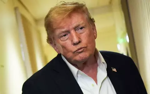 Trump hatte den ukrainischen Präsidenten Wolodymyr Selenskyj erst am Vortag aufgerufen, Angriffe auf russische Raffinerien einzustellen. (Archivbild) - Foto: Julia Demaree Nikhinson/AP/dpa