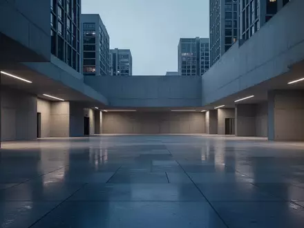 Ein leerer, minimalistisch gestalteter Stadtplatz in der Dämmerung mit klaren architektonischen Linien und ohne Werbeflächen. - Foto: über boerse-global.de