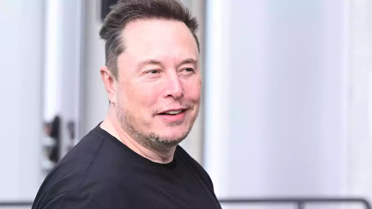 Elon Musk warf Apple und OpenAI unfairen Wettbewerb vor. (Archivbild) - Bild: Sebastian Gollnow/dpa