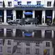 Im Bayerischen Hof fand die legendäre Oasis-Prügelei 2002 statt. (Archivbild) - Bild: Sven Hoppe/dpa