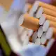 Der Zigarettenverkauf bleibt ein Milliardengeschäft in Deutschland. (Symbolbild) - Bild: Sven Hoppe/dpa