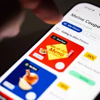 Lidl ködert Kunden in seiner App mit zusätzlichen Rabattaktionen. - Foto: Philip Dulian/dpa