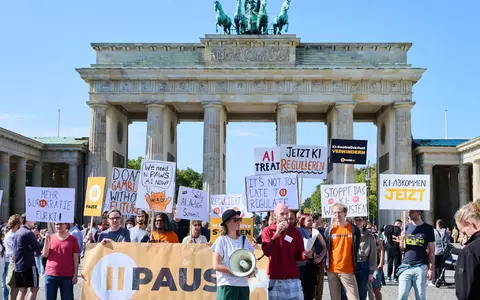 Geld vom Bund gibt es unter anderem für die Absicherung von Demonstrationen.  - Foto: Annette Riedl/dpa