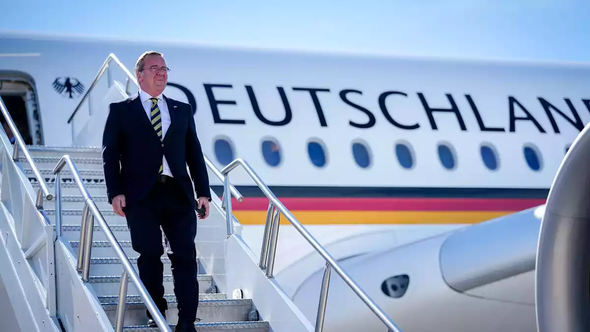 Verteidigungsminister Pistorius beginnt seine US-Reise. - Bild: Kay Nietfeld/dpa